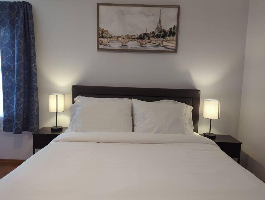 Urban Oasis At Falls 3 Beds Slips 6 * Niagara Falls